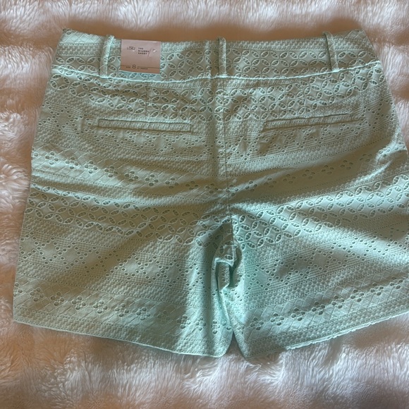 NET LOFT Mint Lace Women's Bermudas - Picture 2 of 4